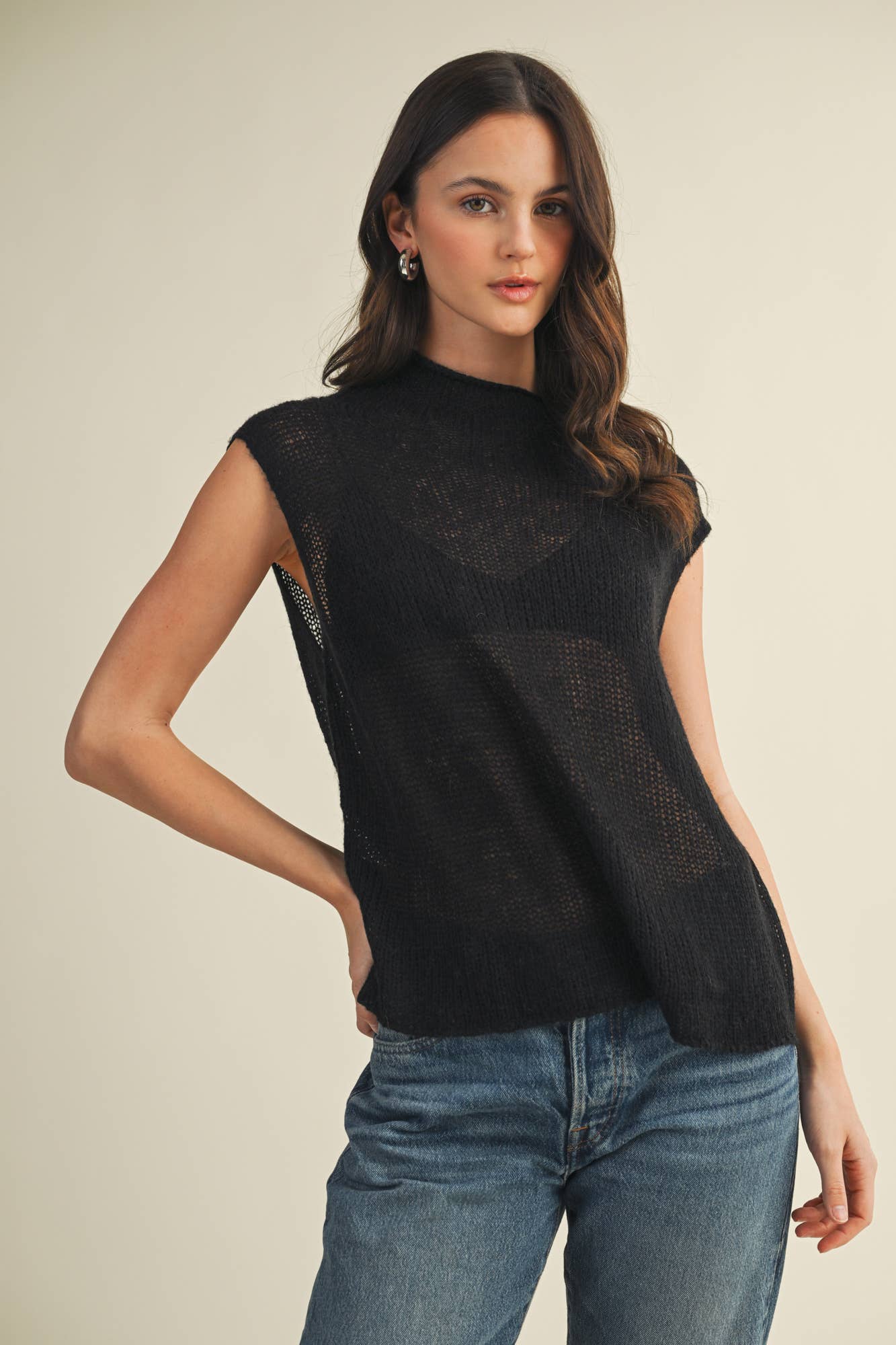 HIGH NECK SLEEVELESS SWEATER TOP