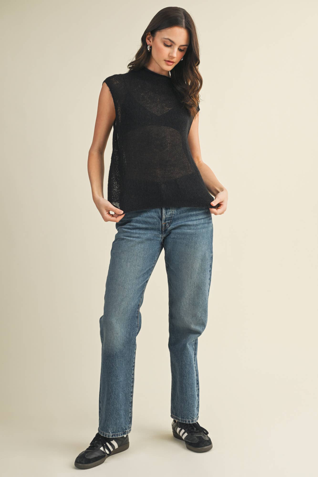 HIGH NECK SLEEVELESS SWEATER TOP