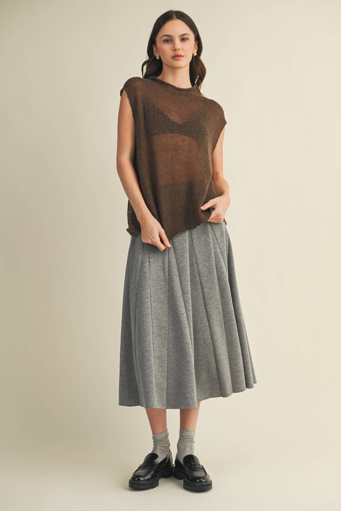 HIGH NECK SLEEVELESS SWEATER TOP