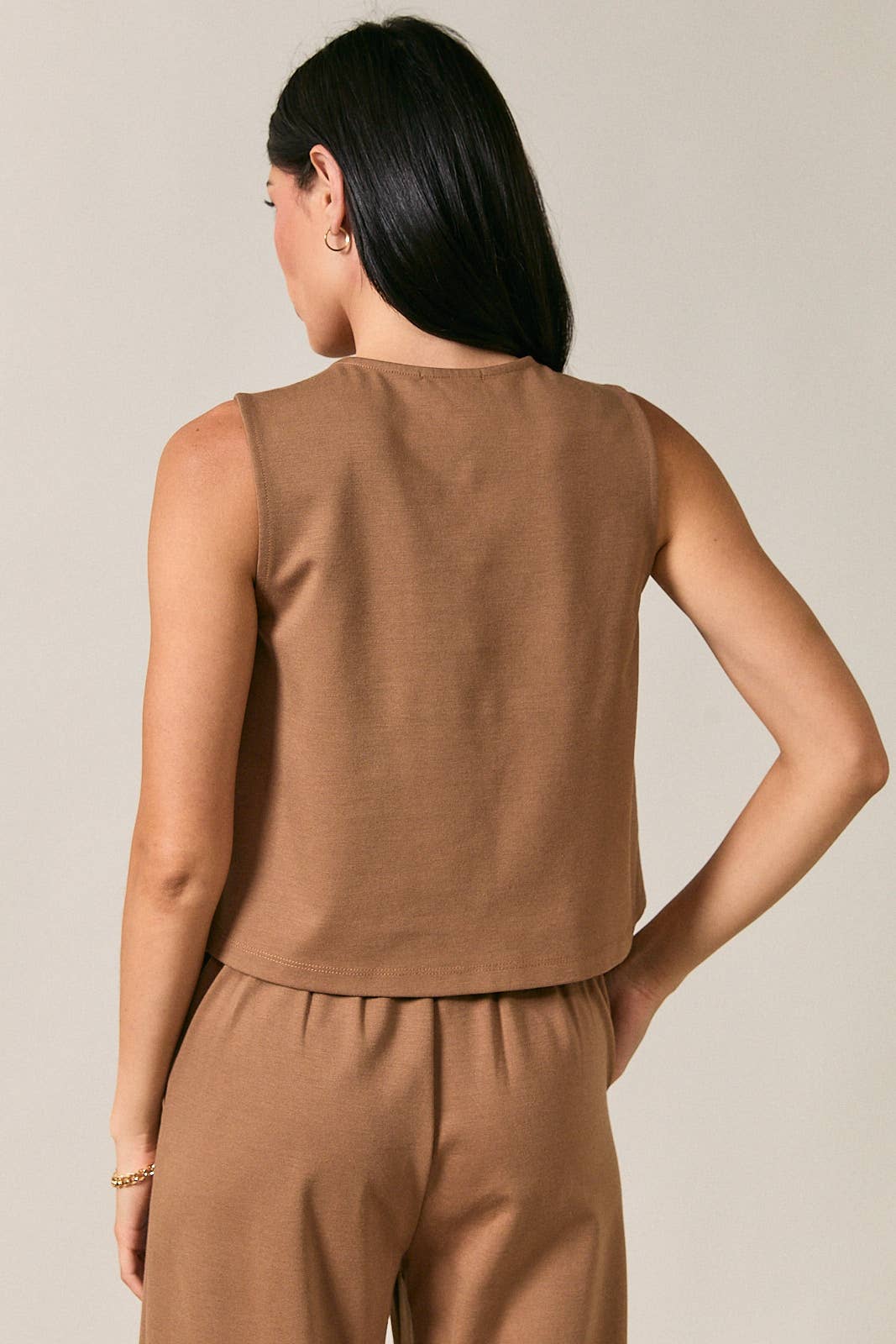 V NECK SLEEVELESS BUTTON UP VEST TOP