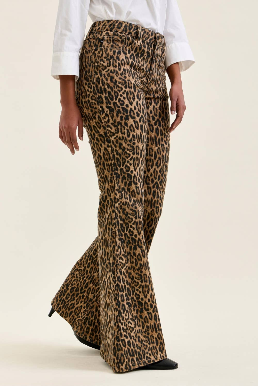 Judy Blue-MR JAQUELINE Flare Print Leopard LUXE