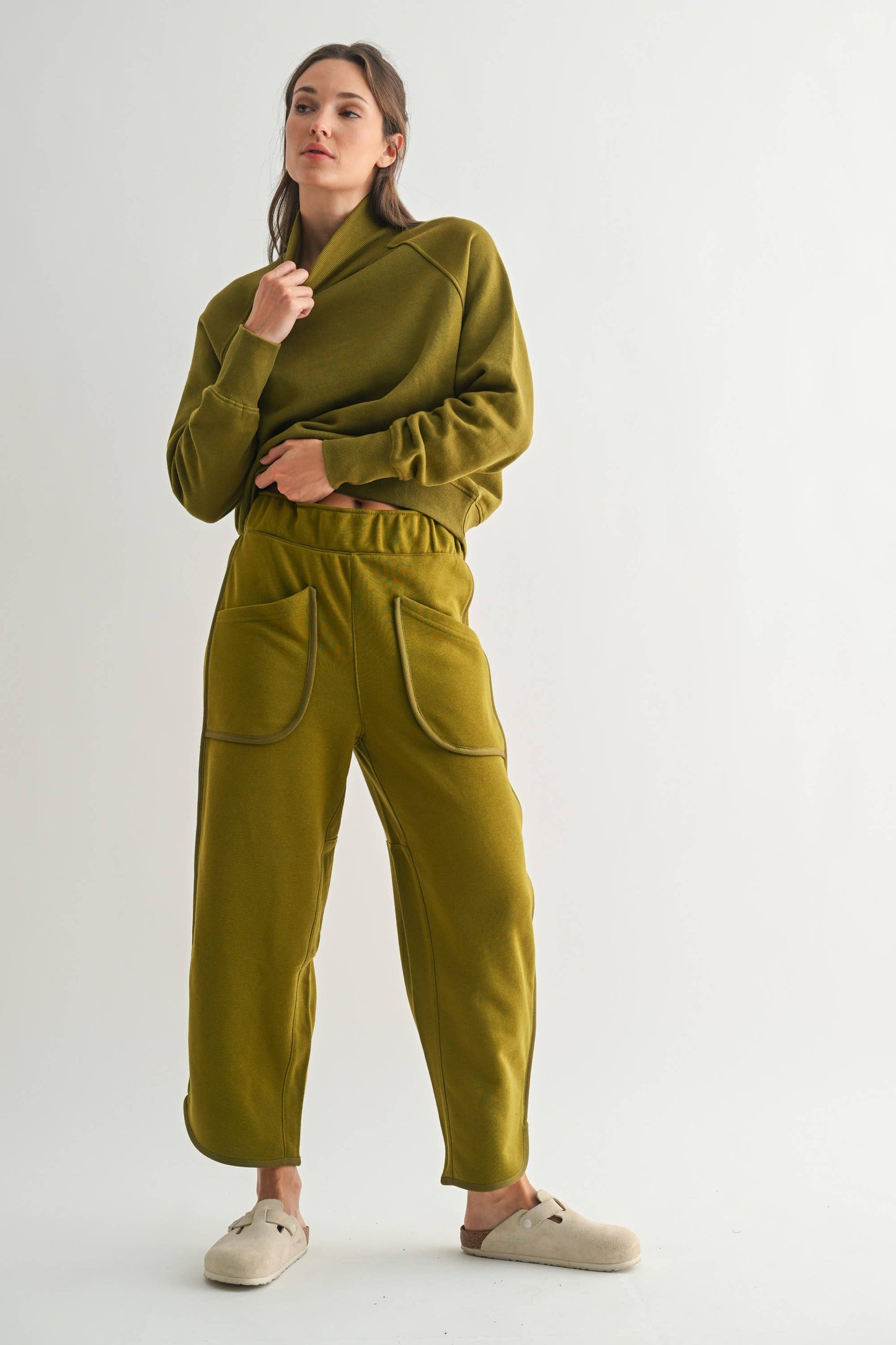 Sporty Malibu Sleeve Turtleneck